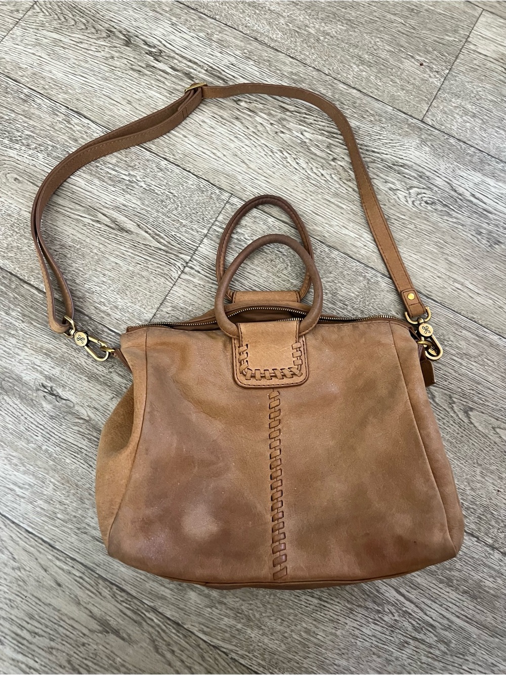 HOBO  sheila medium purse